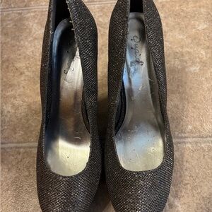 Qupid Black Glitter Round-Toe Wedges